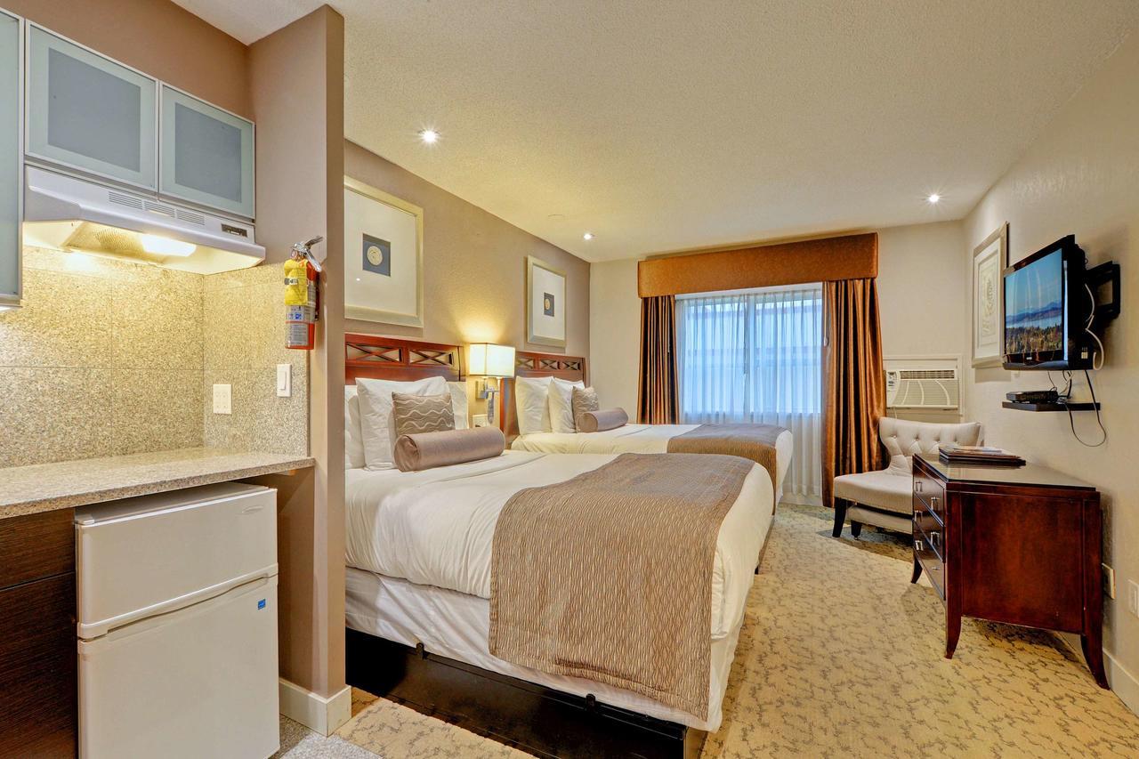 Red Lion Inn And Suites Victoria Saanich Zewnętrze zdjęcie