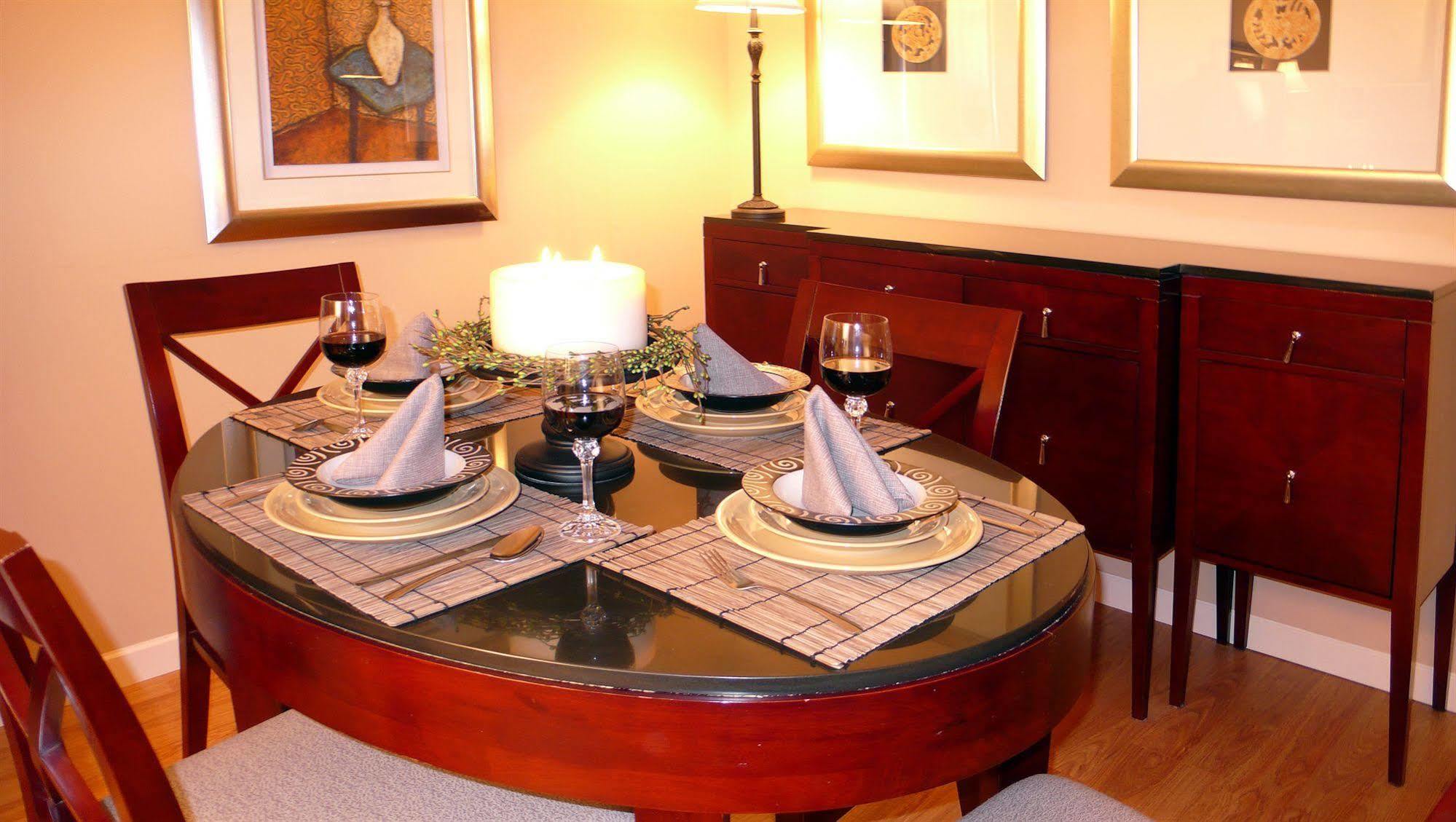 Red Lion Inn And Suites Victoria Saanich Zewnętrze zdjęcie